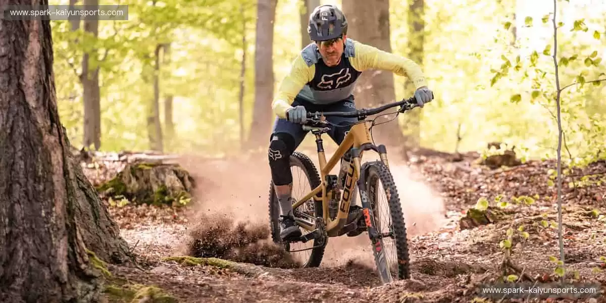 🎥多屏互动，实时弹幕，让观赛更有温度！